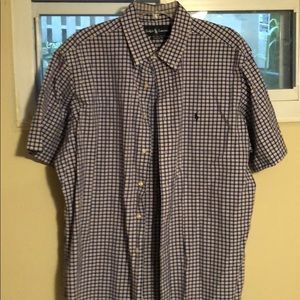 Short sleeve button down